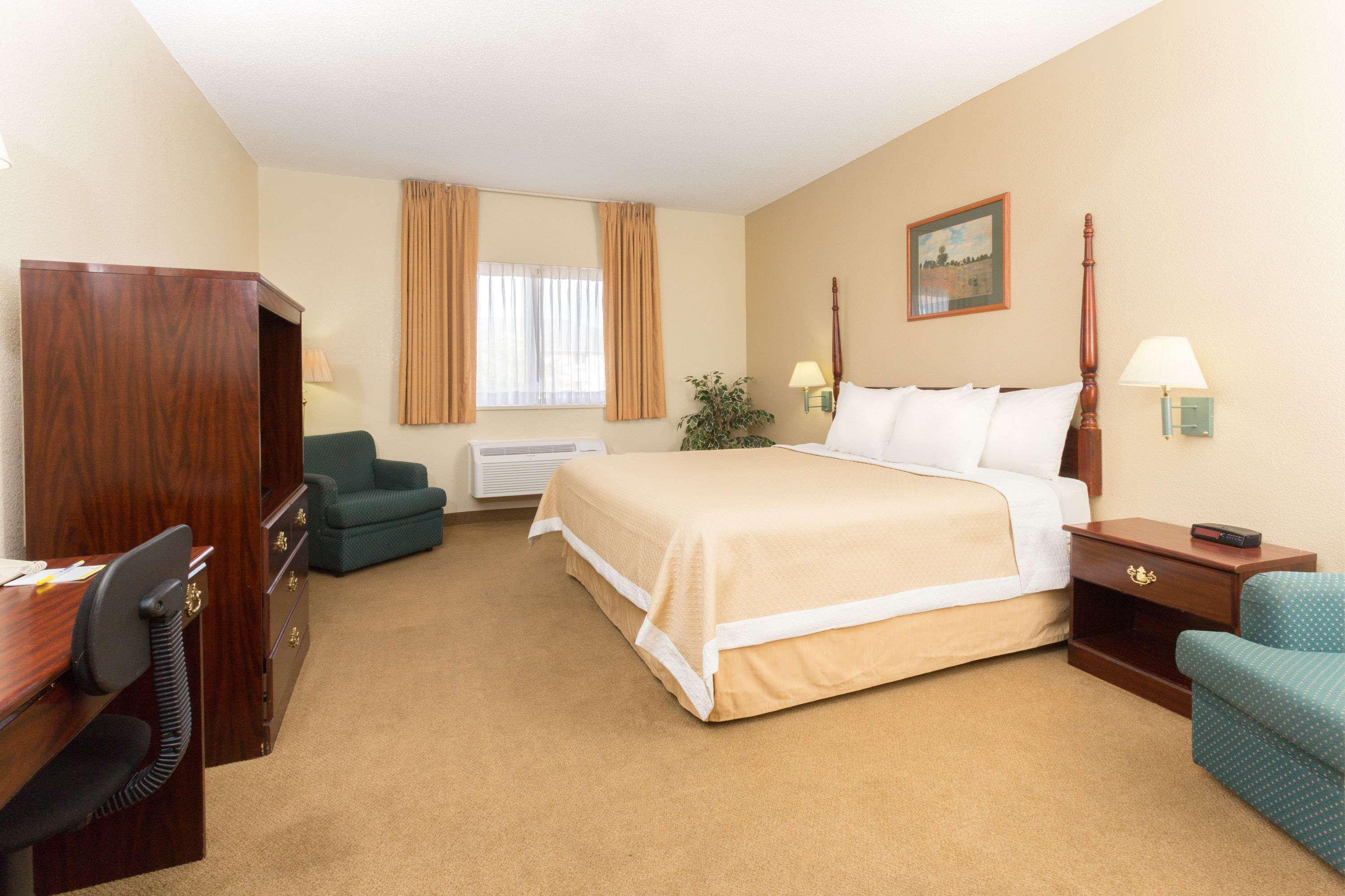 Days Inn By Wyndham Colorado Springs Airport מראה חיצוני תמונה